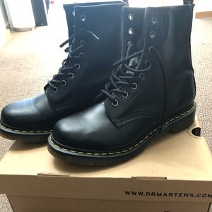 Dr. Marten 1460 Nappa Boots